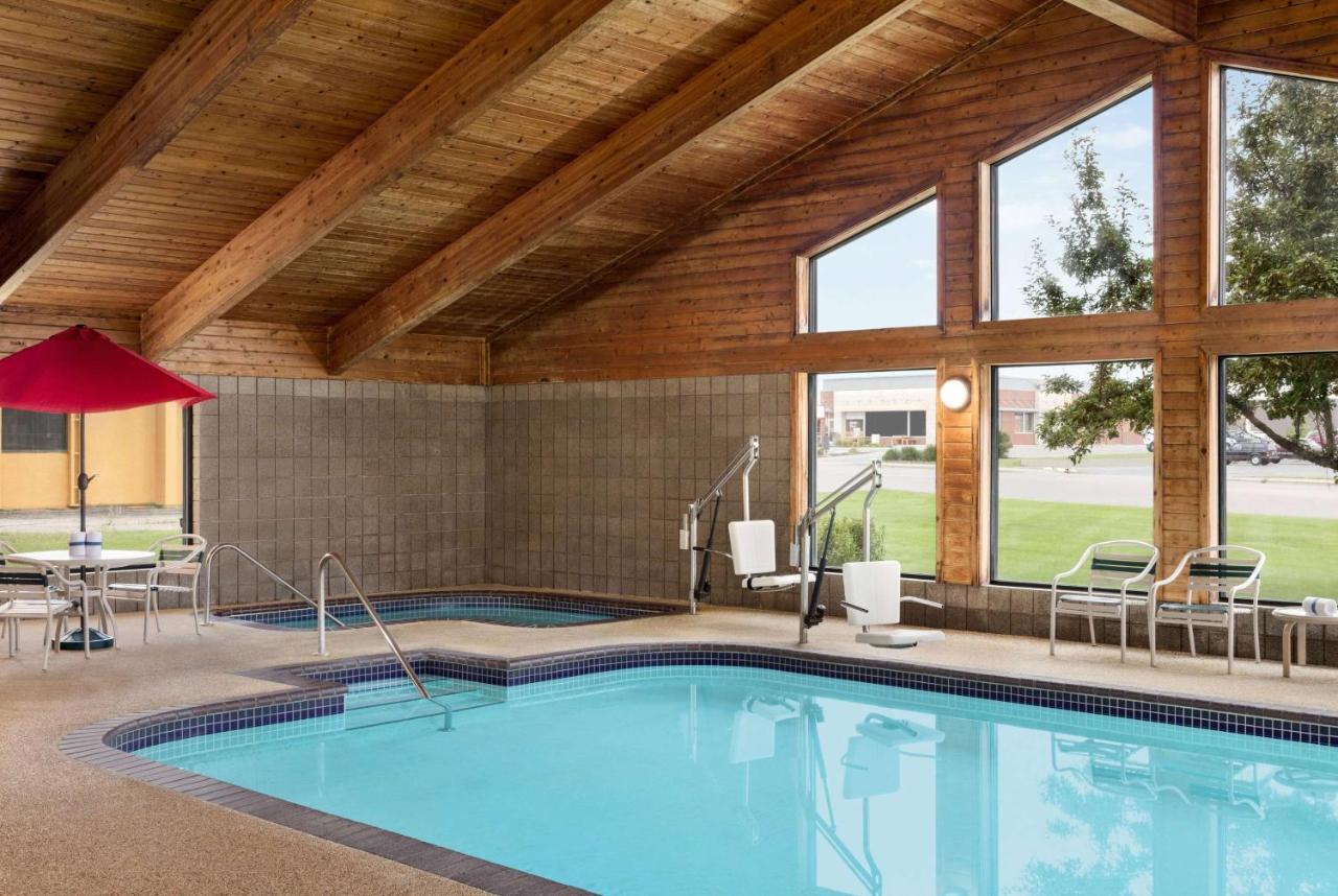 AmericInn by Wyndham Bemidji Eksteriør bilde